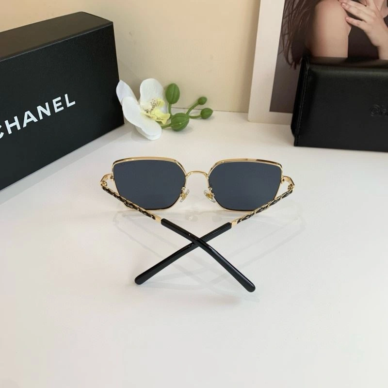 Chanel Sunglasses Bold 277986