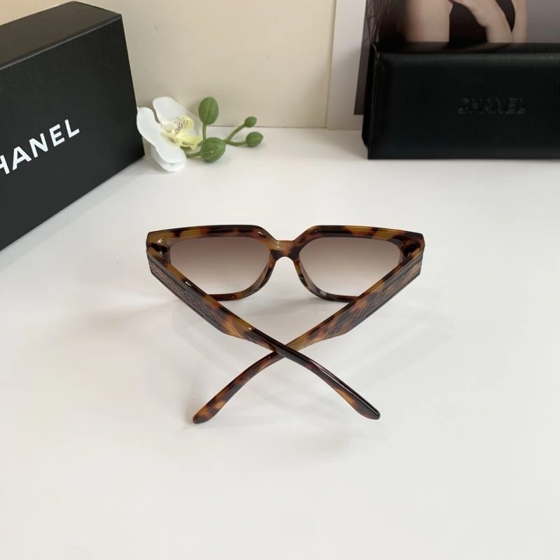 Chanel Sunglasses Resilient 277973
