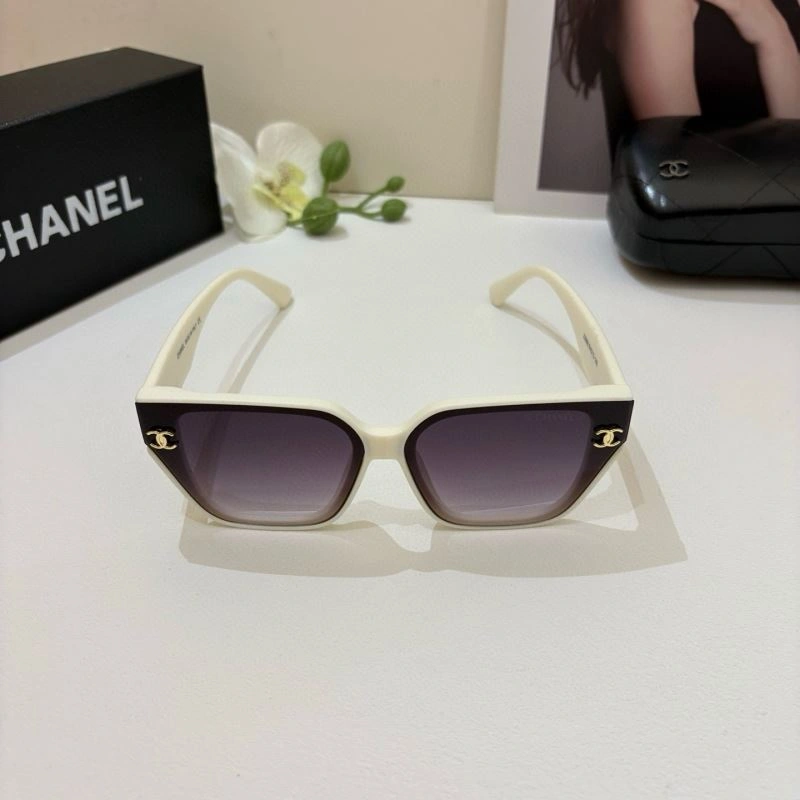 Bright Chanel Sunglasses 277964