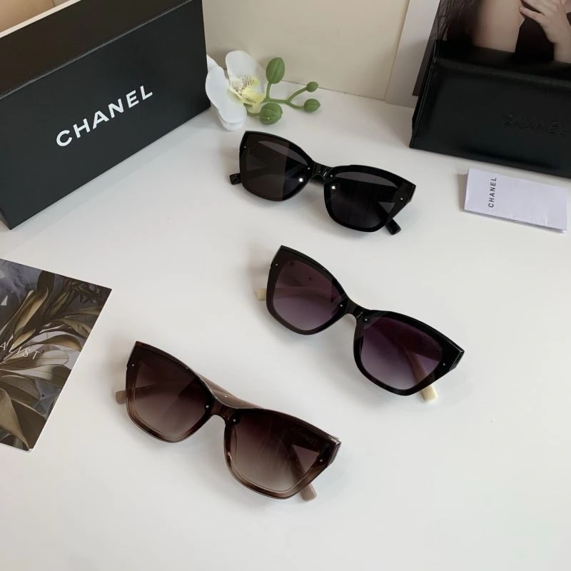 Chanel Sunglasses Effortless 277963