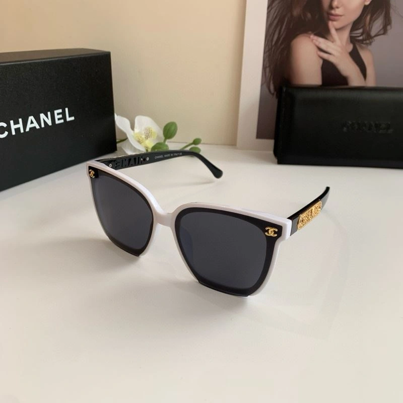 Chanel Sunglasses EyeCatching 277940
