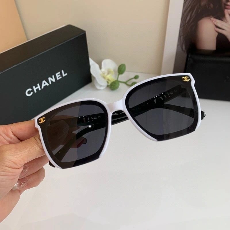 Chanel Sunglasses EyeCatching 277940