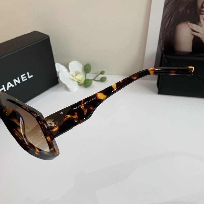 Chanel Sunglasses Breathable 277936
