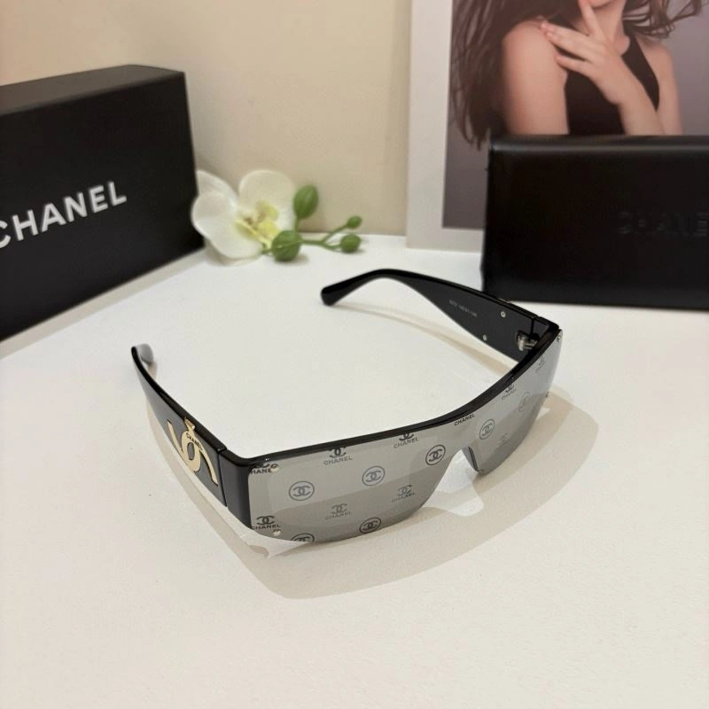 Modern Chanel Sunglasses 277929
