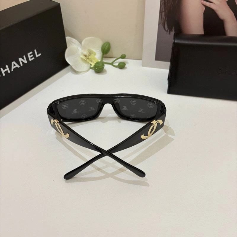 Modern Chanel Sunglasses 277929