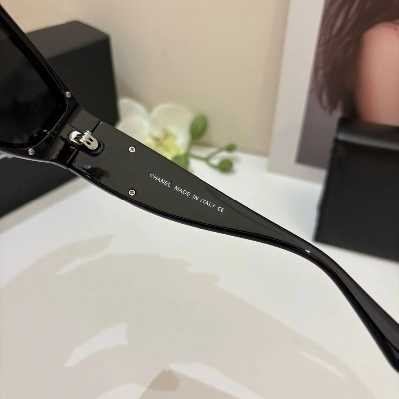 Modern Chanel Sunglasses 277929