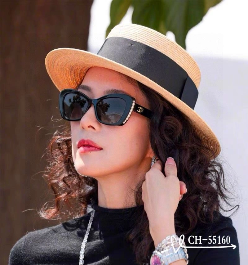 Chanel Sunglasses Fashionable 277924