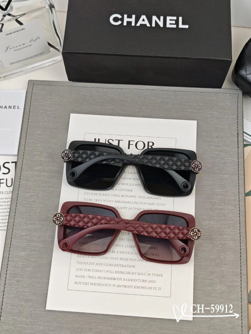 Effortless Chanel Sunglasses 277933