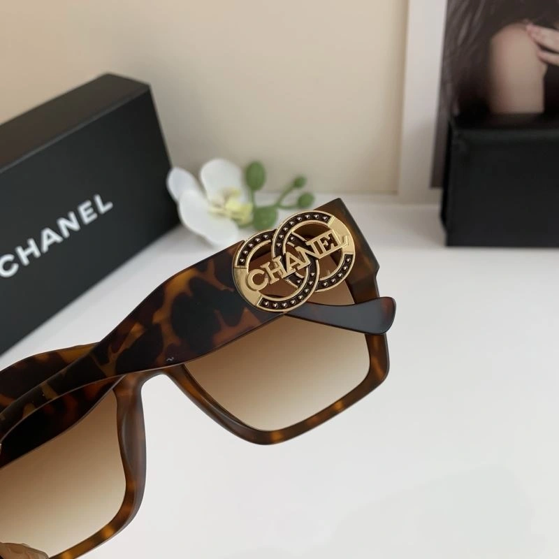 SoftTouch Chanel Sunglasses 277906