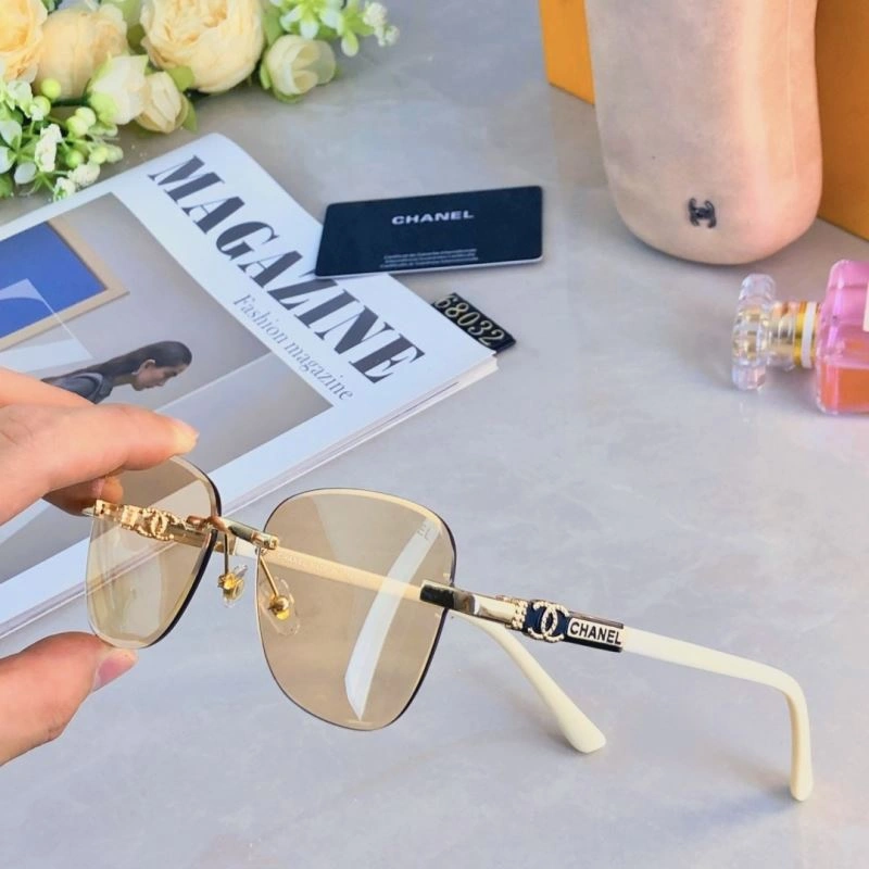 Vibrant Chanel Sunglasses 277894