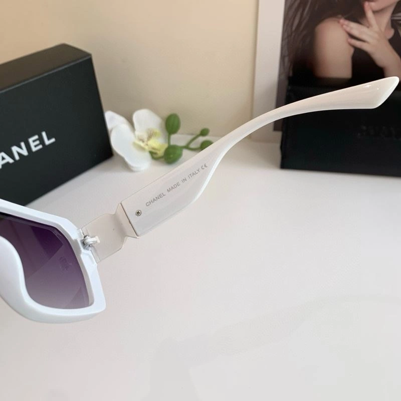 Chanel Sunglasses RelaxedFit 277881