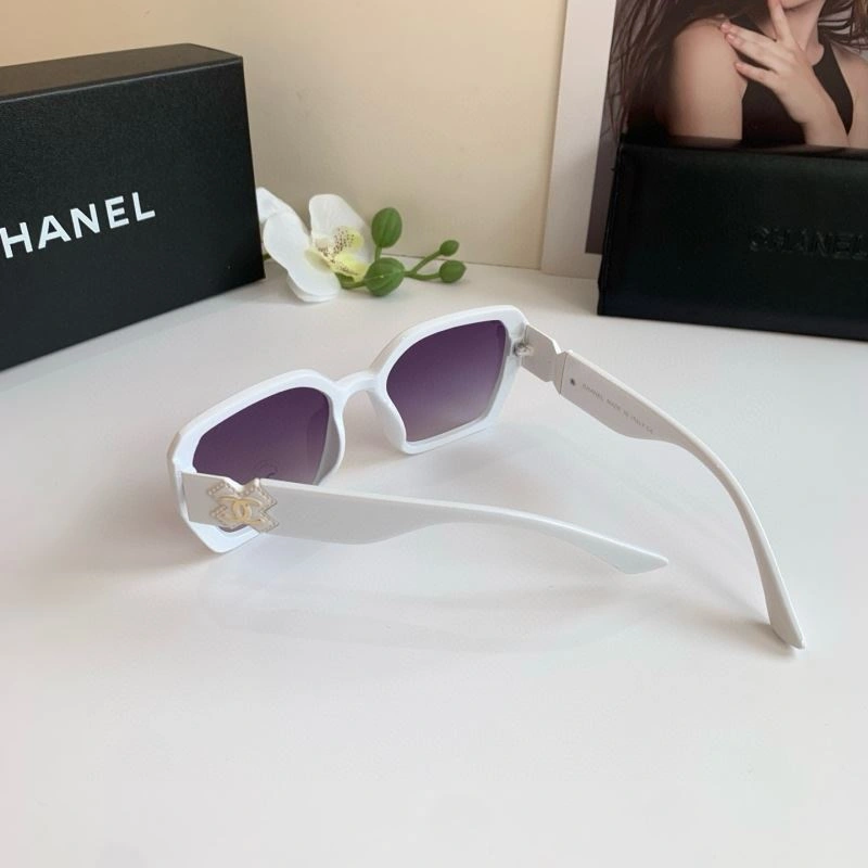 Chanel Sunglasses RelaxedFit 277881