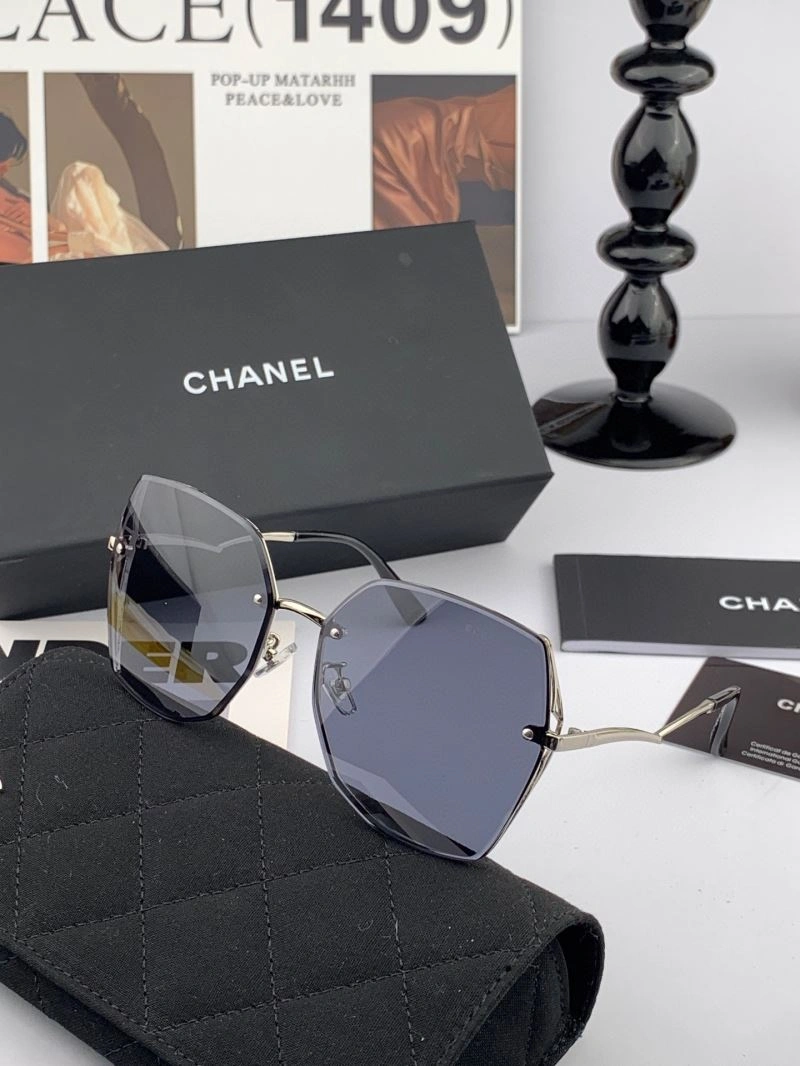 Chanel Sunglasses Refined 278385