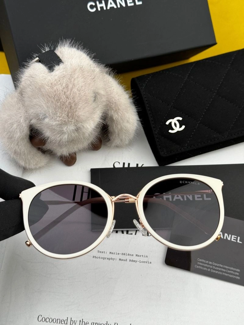 Chanel Sunglasses UrbanChic 278370