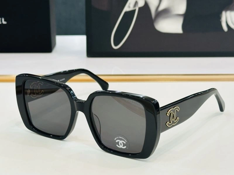 Minimalist Chanel Sunglasses 278341