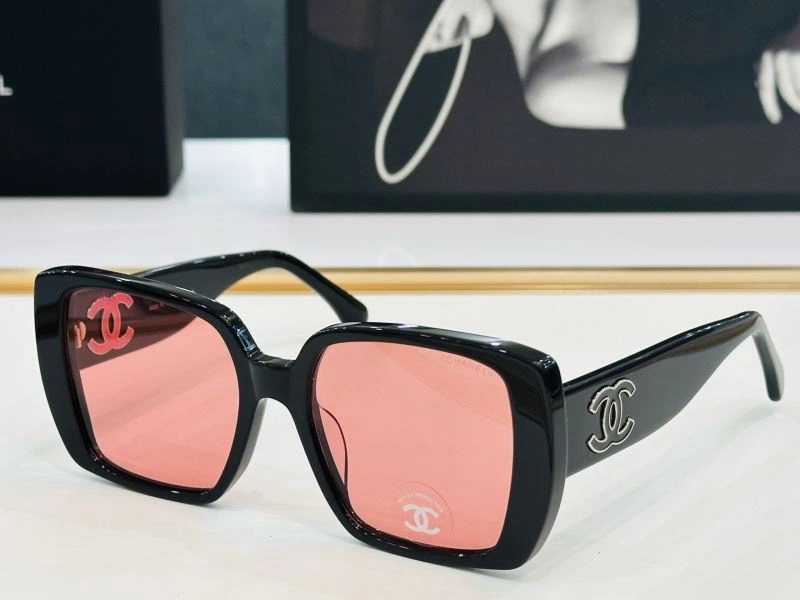 Minimalist Chanel Sunglasses 278341