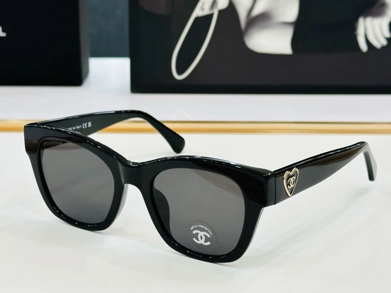 WaterResistant Chanel Sunglasses 278365