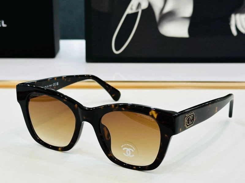 WaterResistant Chanel Sunglasses 278365
