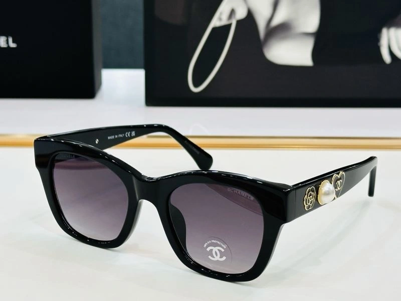 WaterResistant Chanel Sunglasses 278365