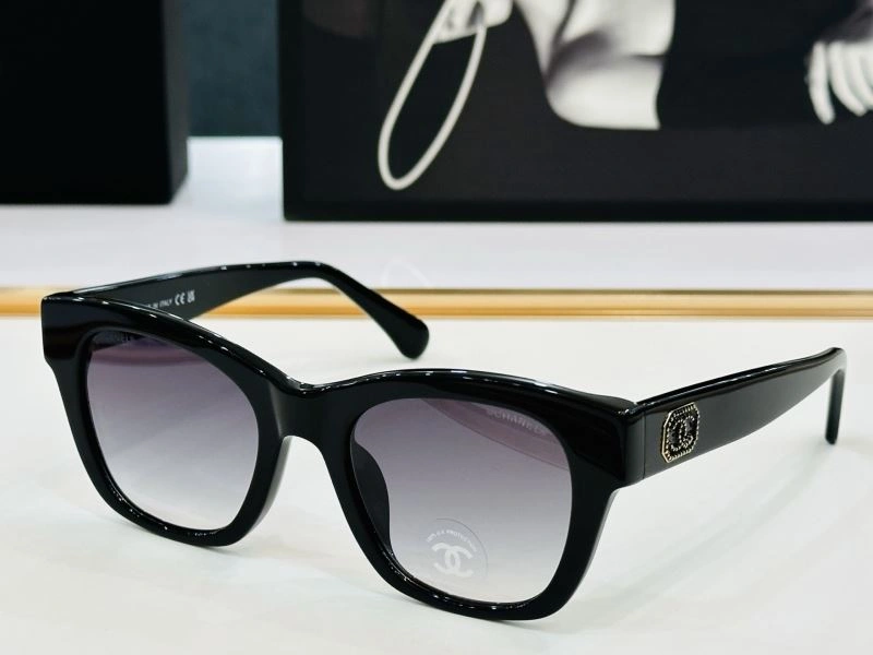 WaterResistant Chanel Sunglasses 278365