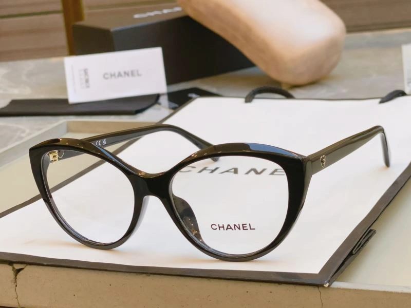 Unisex Chanel Sunglasses 278354