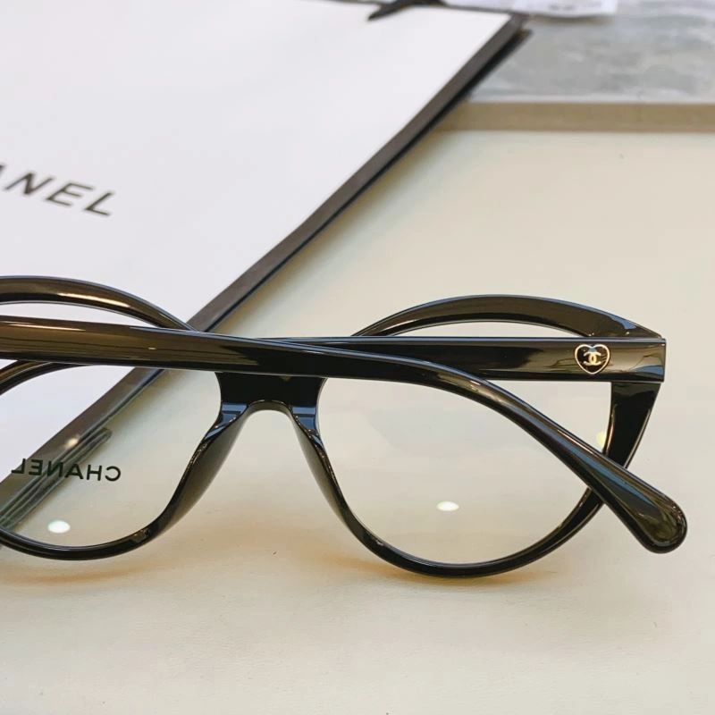 Unisex Chanel Sunglasses 278354