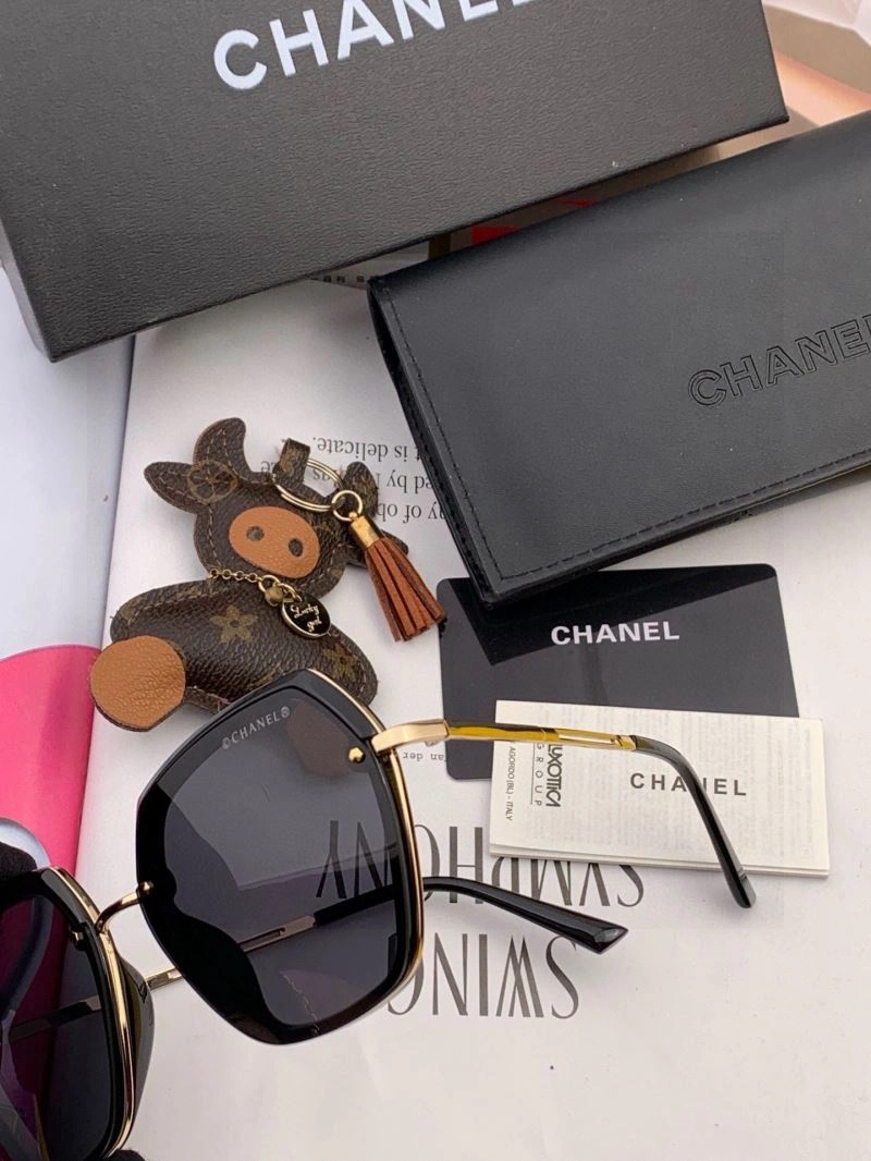 Chanel Sunglasses Unisex 278350