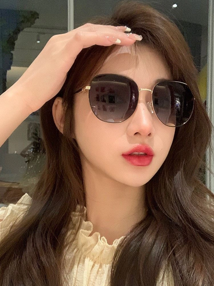 Tailored Chanel Sunglasses 278346