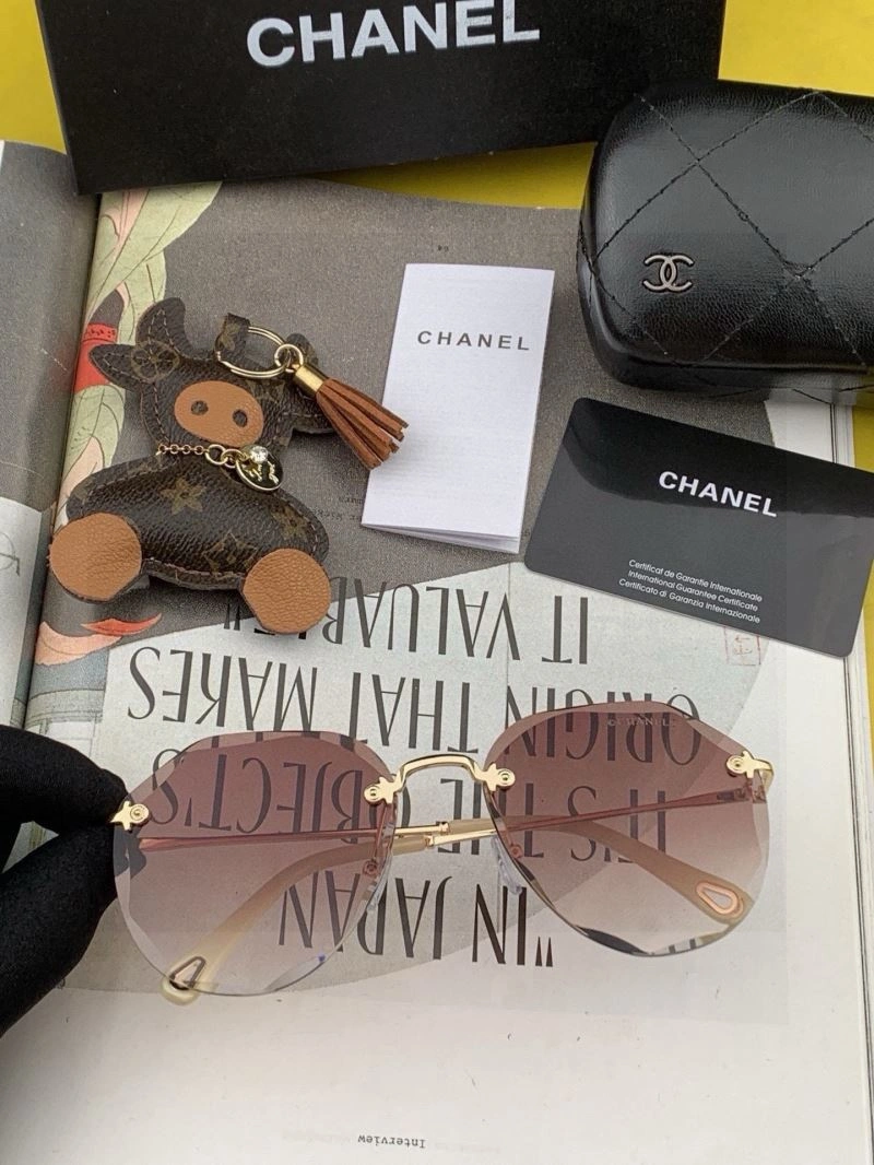 Chanel Sunglasses Chic 278343