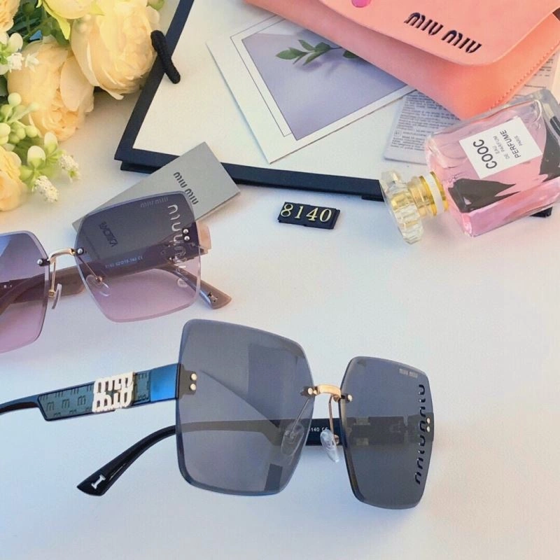 Vibrant Chanel Sunglasses 278340