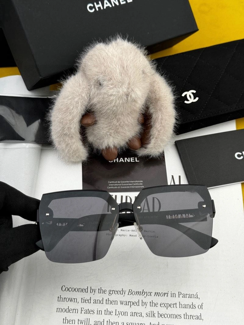 Breathable Chanel Sunglasses 278331