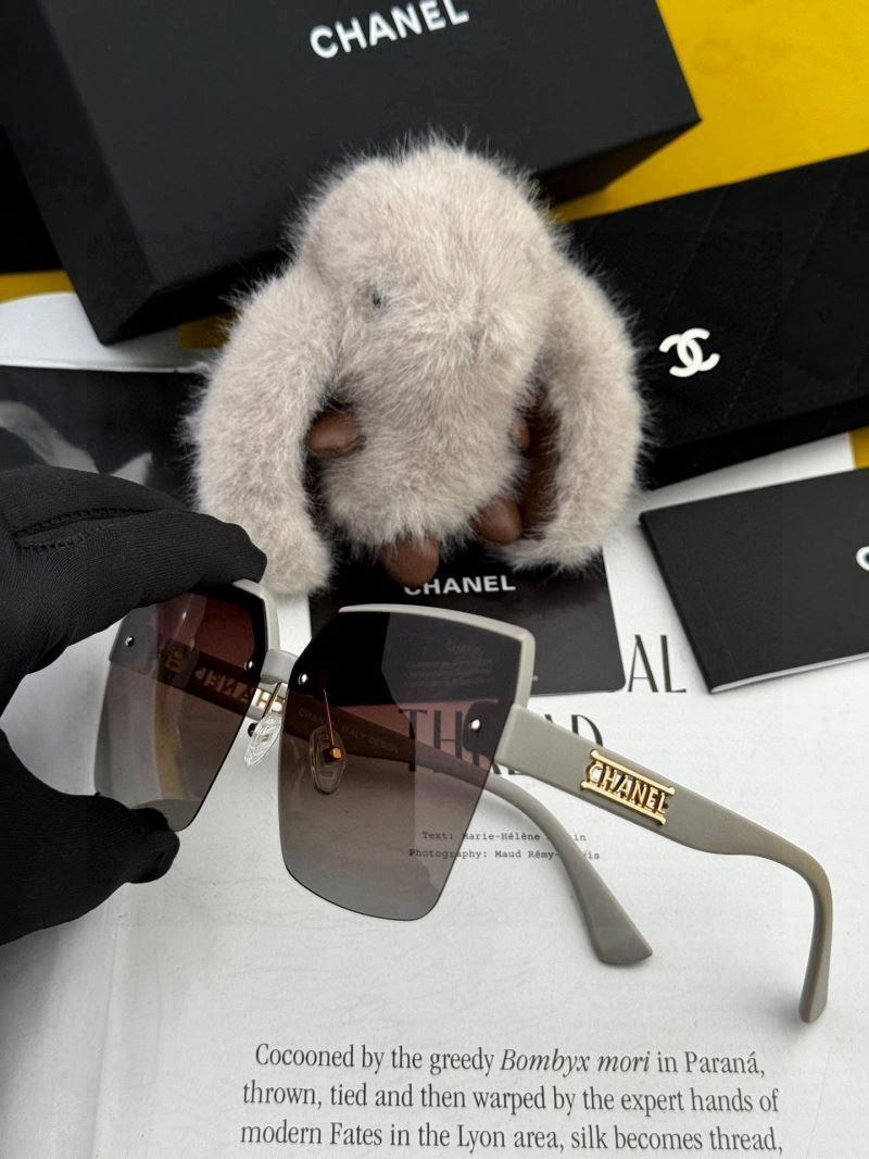 Breathable Chanel Sunglasses 278331