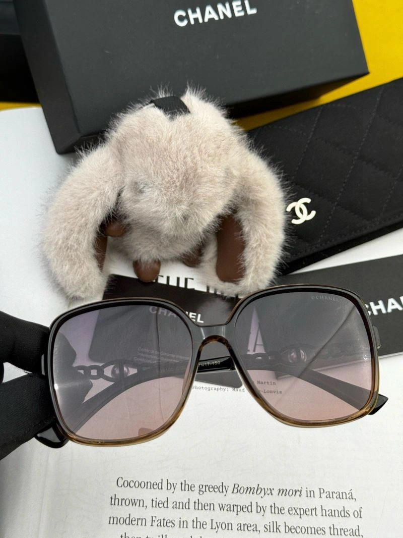 Chanel Sunglasses Resilient 278326
