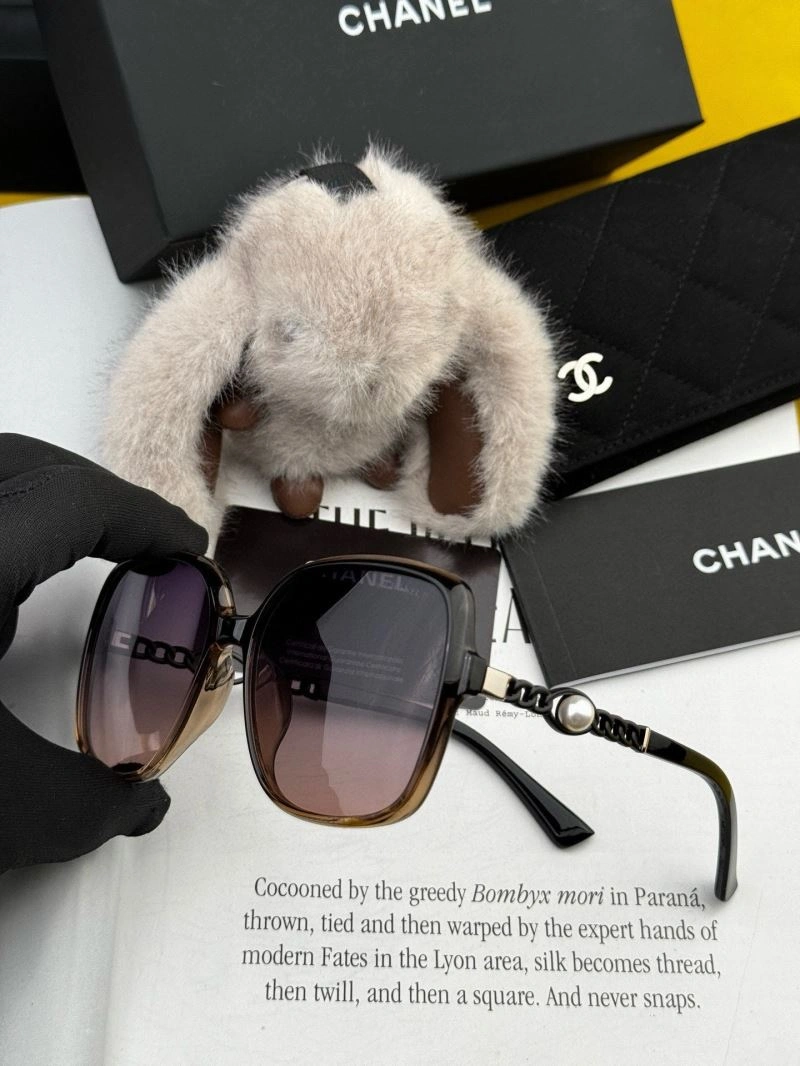 Chanel Sunglasses Resilient 278326