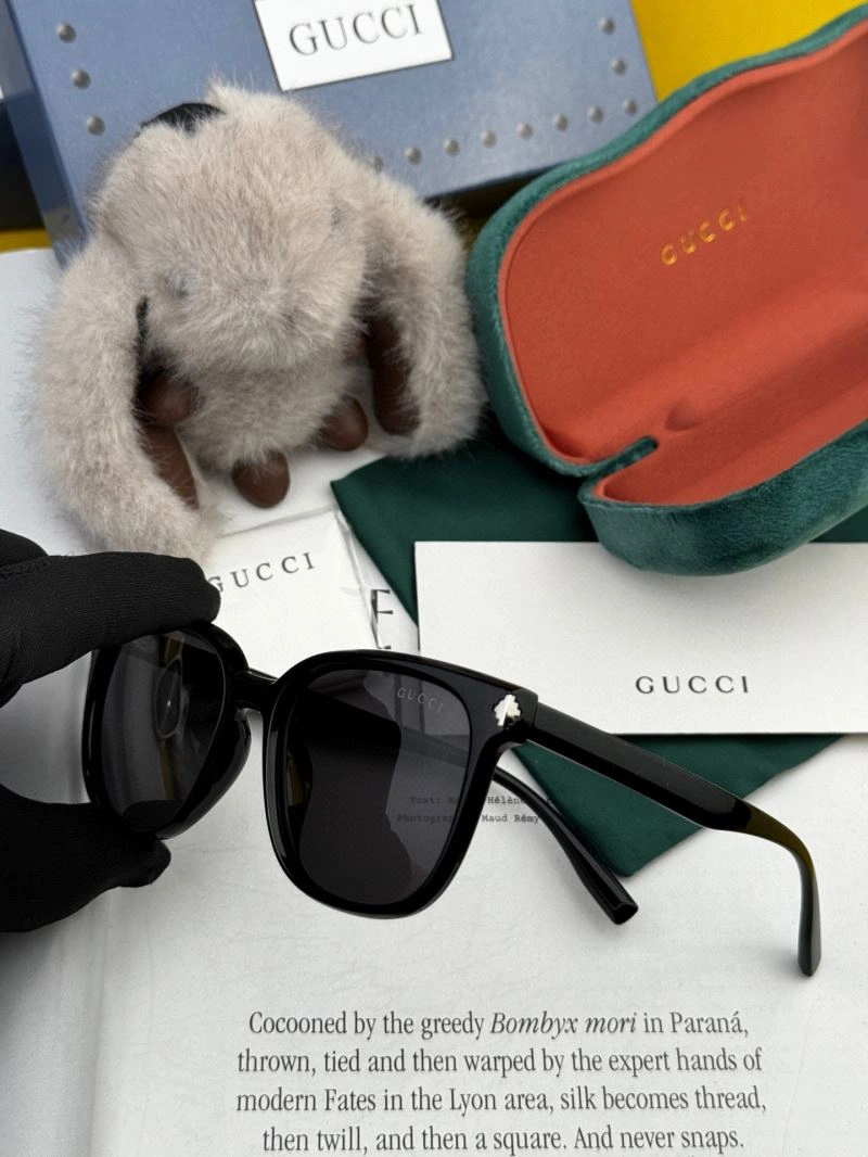 WellDesigned Chanel Sunglasses 278325