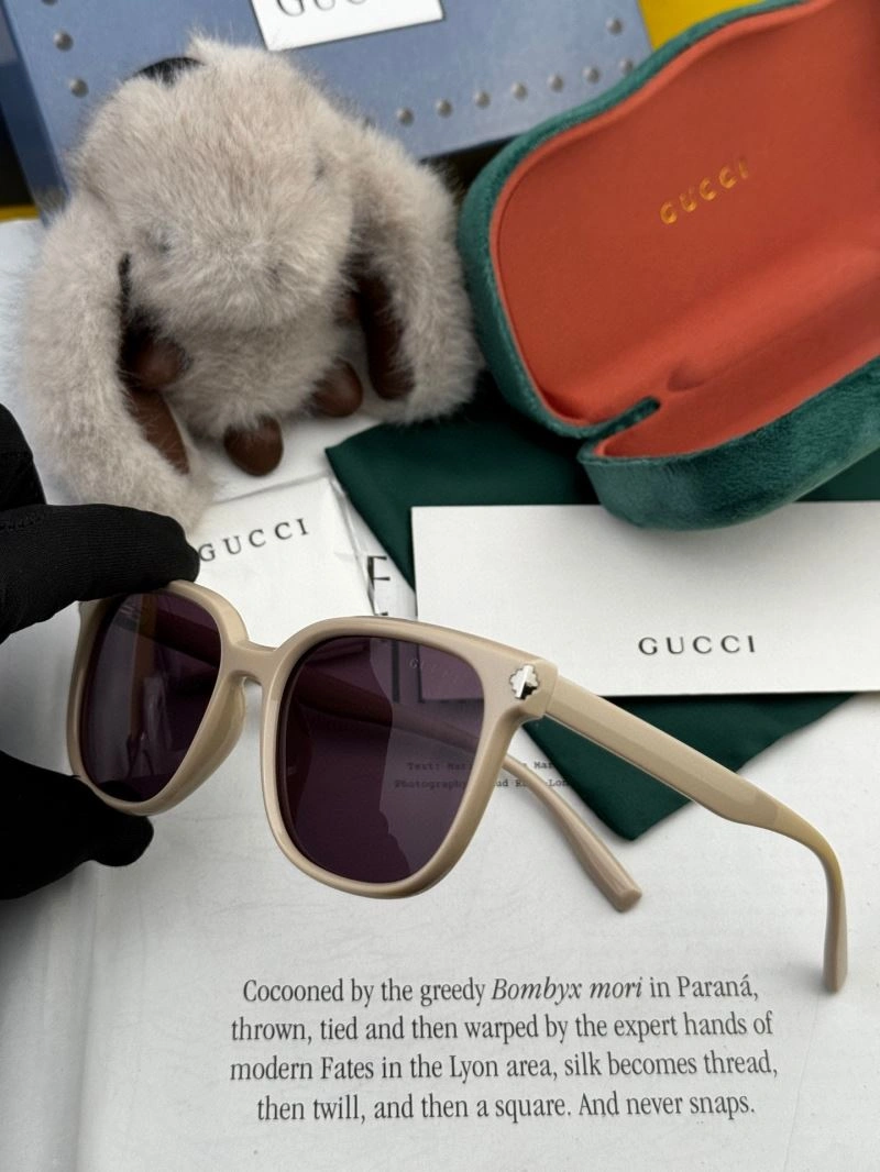 WellDesigned Chanel Sunglasses 278325