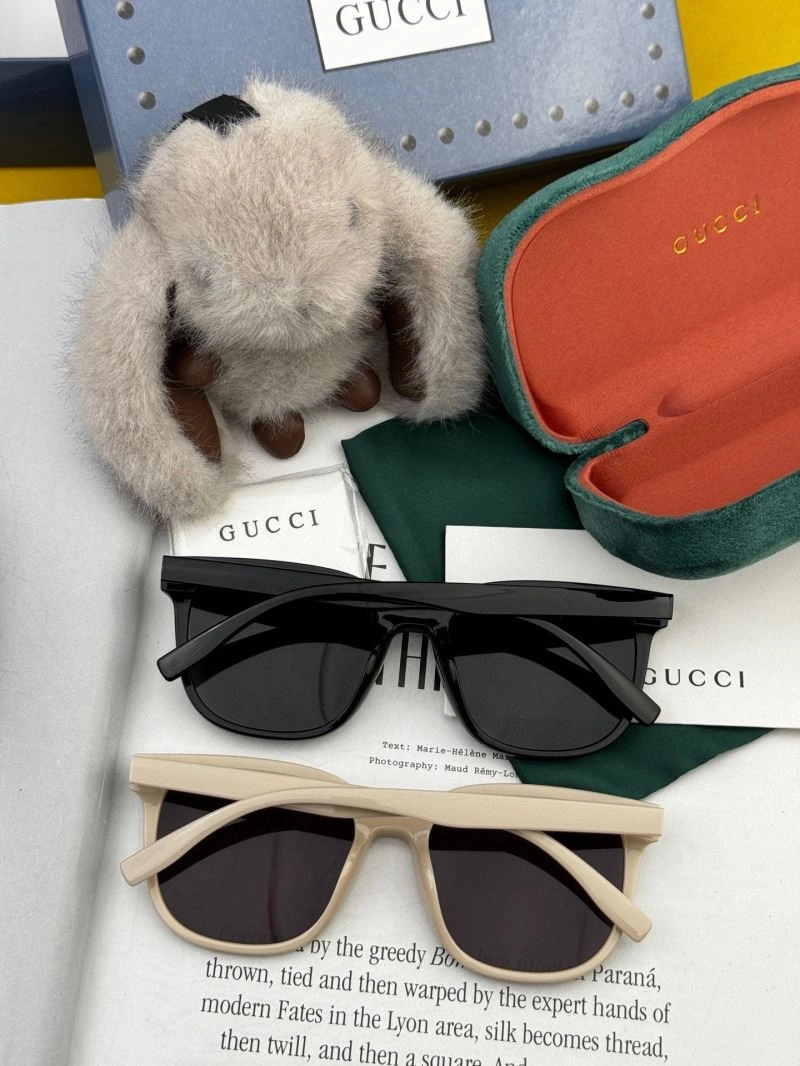 WellDesigned Chanel Sunglasses 278325