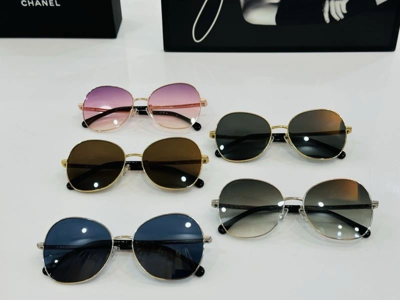 Sleek Chanel Sunglasses 278309