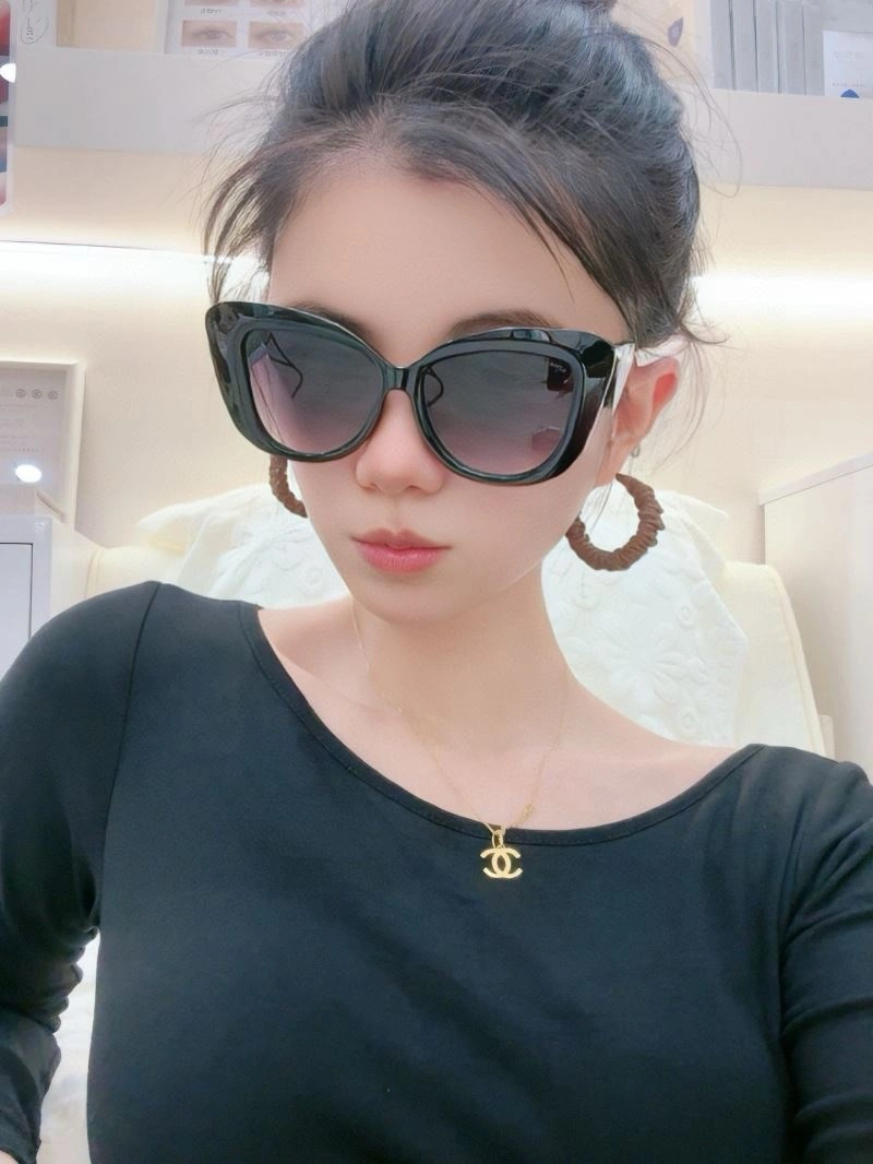 Chanel Sunglasses Modern 278295