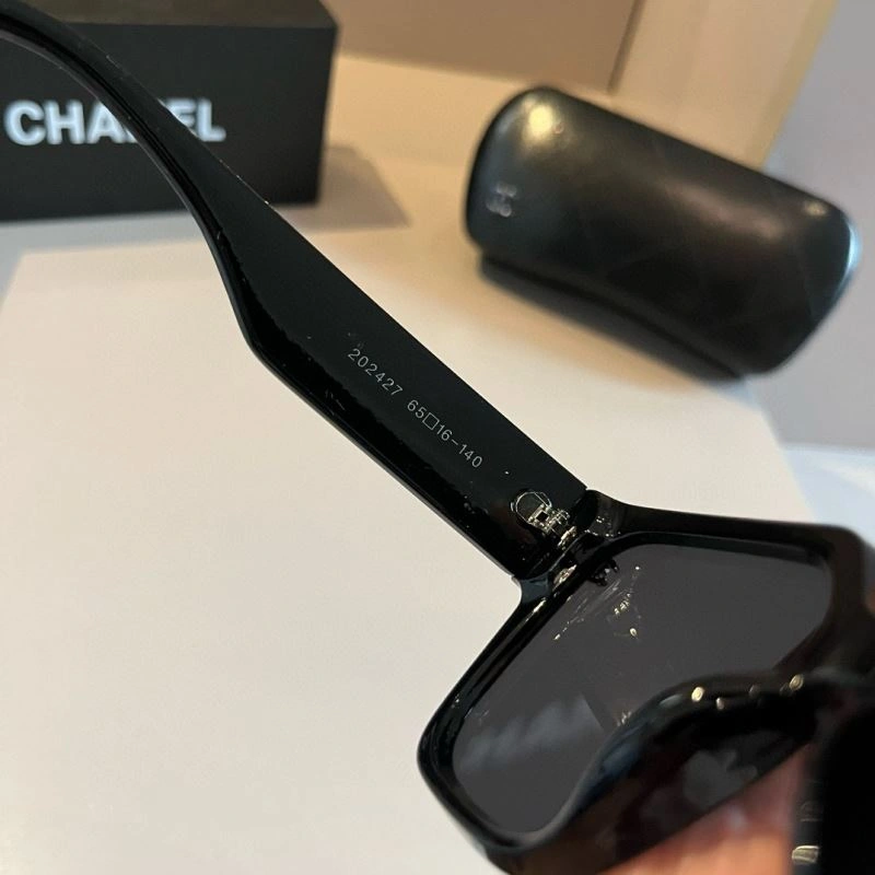 Chanel Sunglasses Durable 278310
