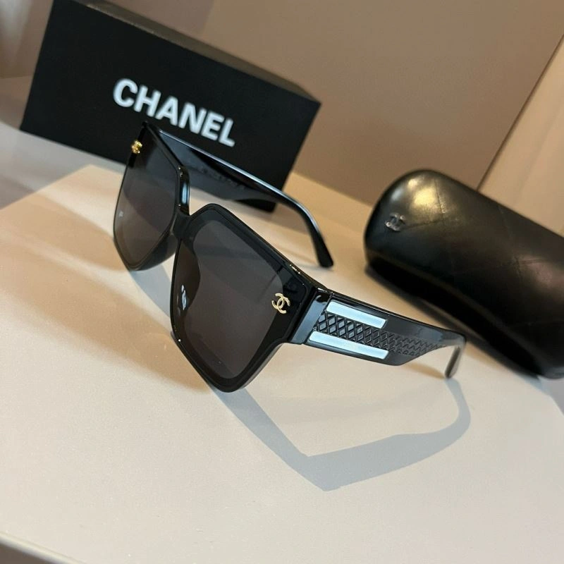 Chanel Sunglasses Durable 278310