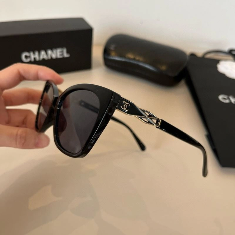 Vibrant Chanel Sunglasses 278312