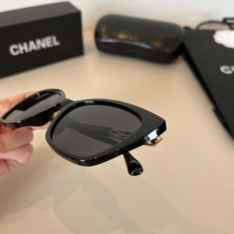 Vibrant Chanel Sunglasses 278312