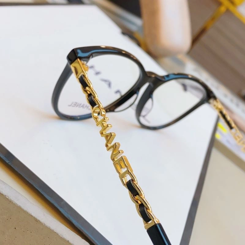 Trendsetting Chanel Sunglasses 278299