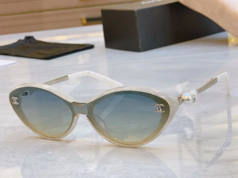 Chanel Sunglasses Modern 278271