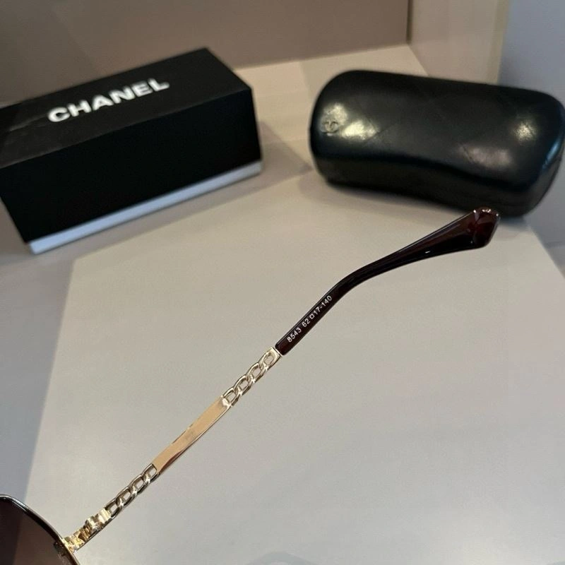 Chanel Sunglasses EasyMatch 278262