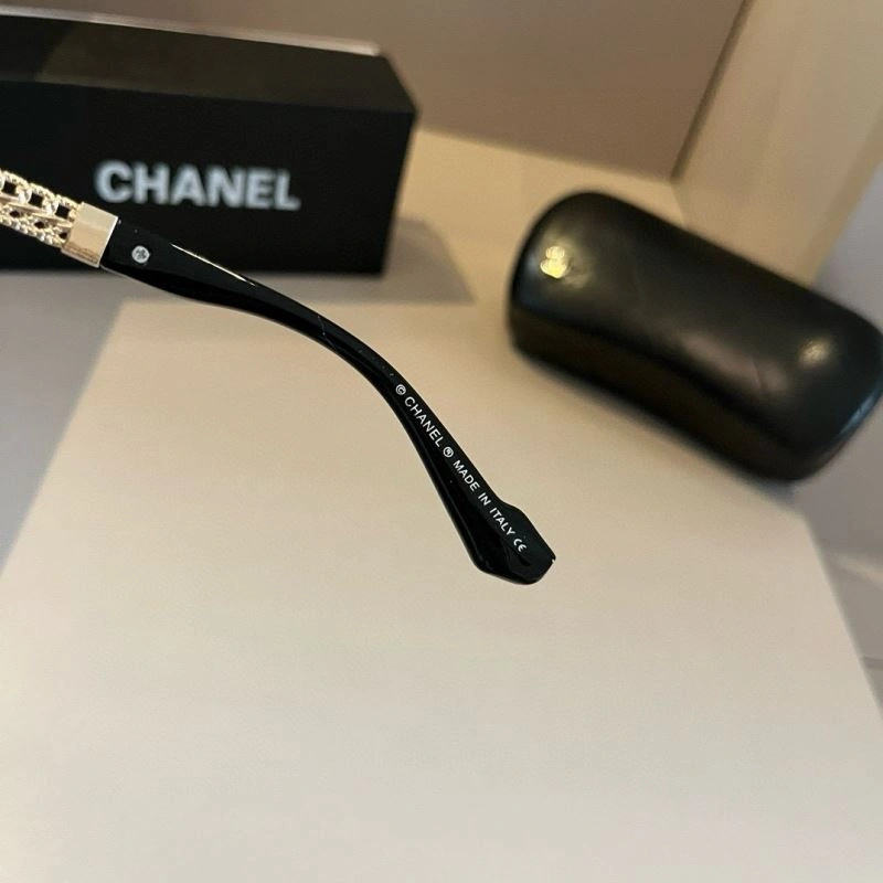 Chanel Sunglasses ZipUp 278253