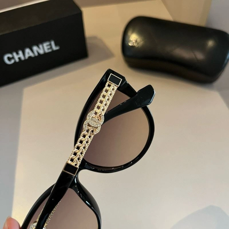 Youthful Chanel Sunglasses 278278