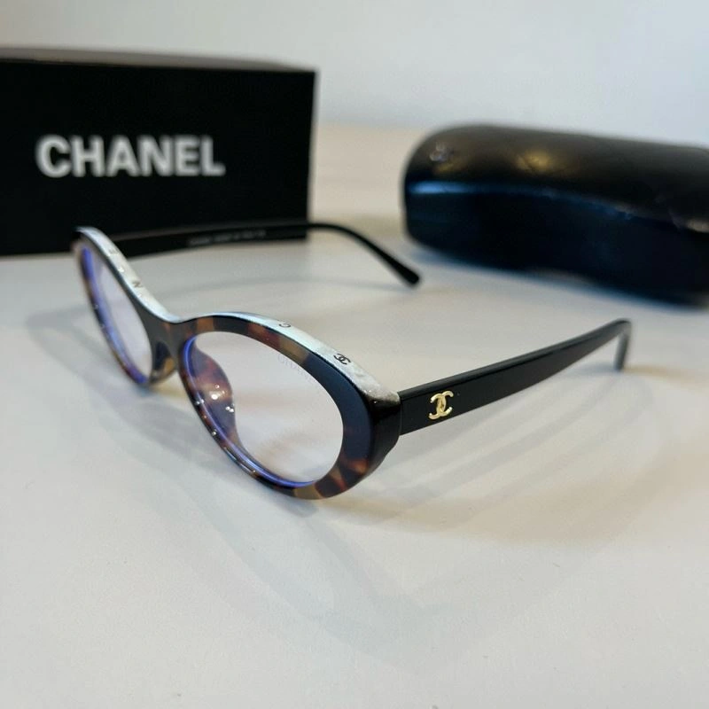 Chanel Sunglasses Sleek 278260