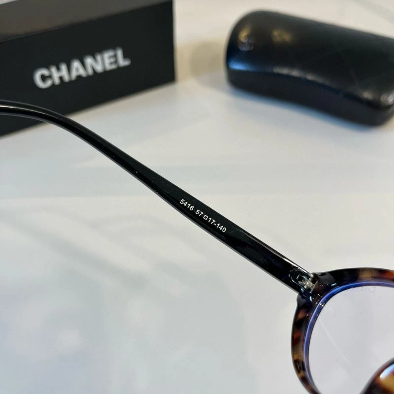Chanel Sunglasses Sleek 278260